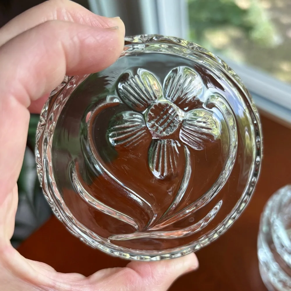 Avon Fostoria Floral Daisy Compote Clear Glass Covered Trinket Boudair Jar